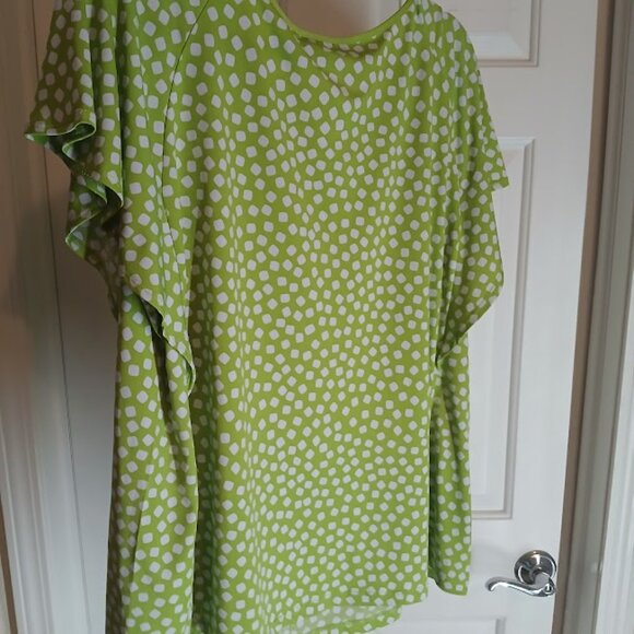 Susan Graver Liquid Knit Top with Flutter Sleeve & Jewelry Keyhole 1X - Picture 3 of 5